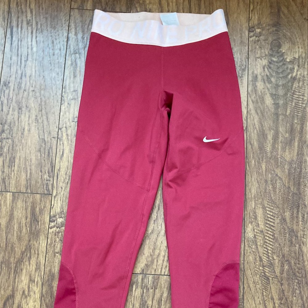NIKE PRO Dri-Fit Leggings - Medium